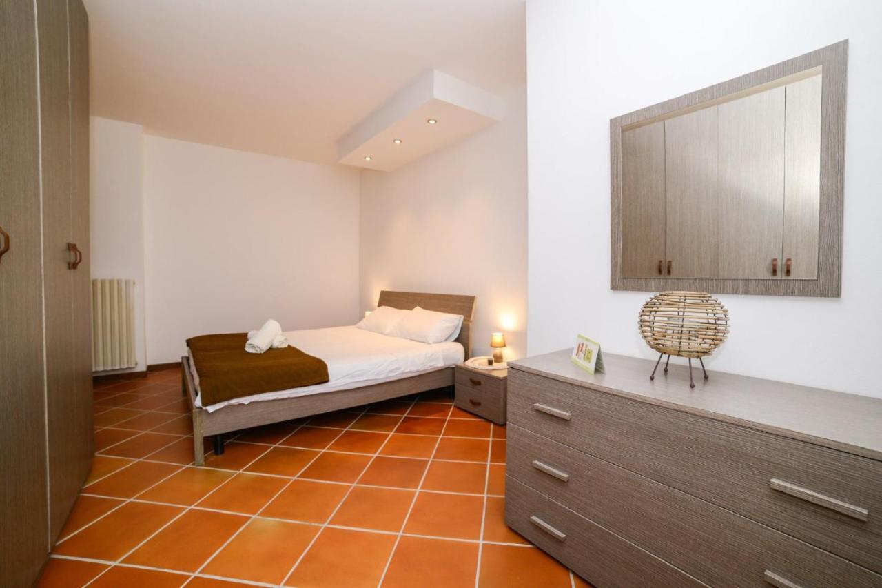 Loft Free Parking Agli Ulivi Moderno E Spazioso بسكييرا ديل غاردا المظهر الخارجي الصورة